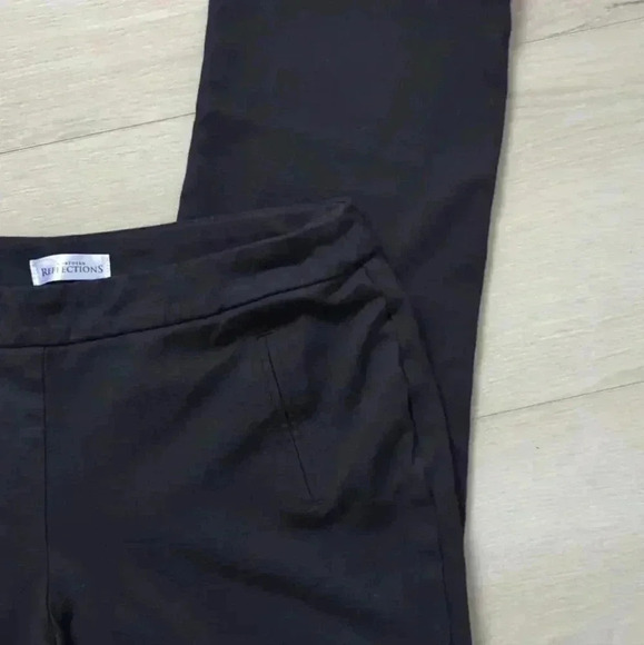 NORTHERN  RELECTIONS | Women's Black Stretchy Pull on Capri Pant - Picture 3 of 4